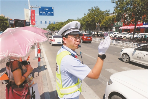 陈游侠: 台州市公安局交通警察局直属四大队一中队中队长 9月5日上午