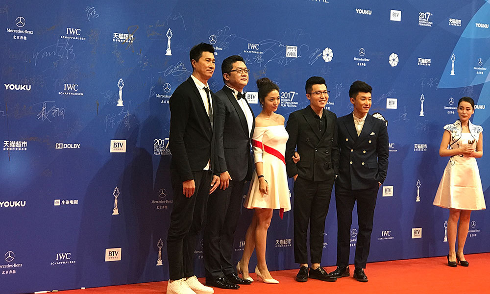 《谁是球王》主创团队。导演裘仲维,著名体育节目主持人张斌,前国足队员符兵,演员代旭,尹航。