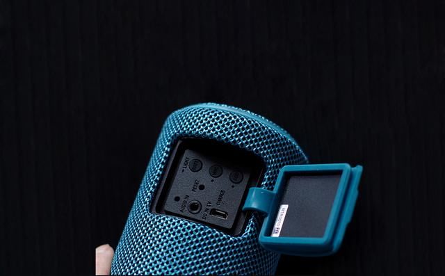 自带抖音热度的索尼大法音响,与JBL对比 千元