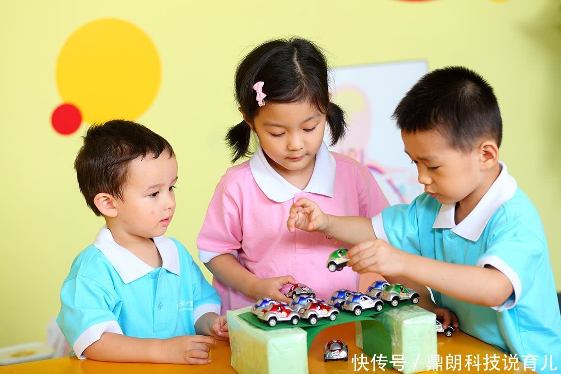 孩子在幼儿园经常打人,老师分享自己带女儿的