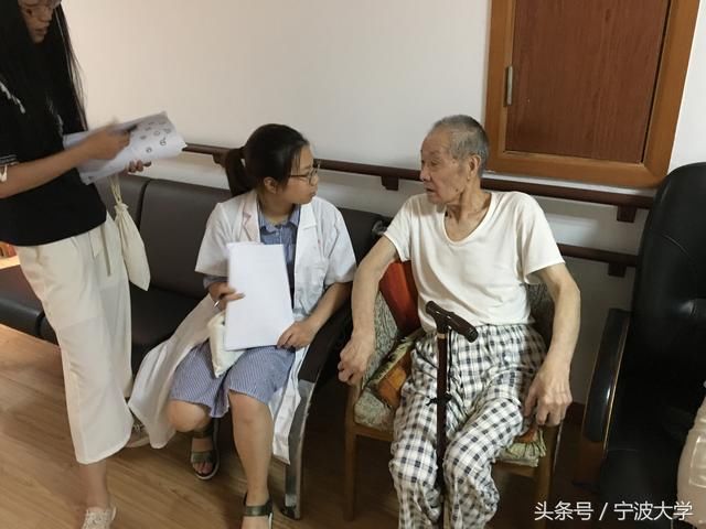 宁大公益服务团队以五大核心内容开展为老服