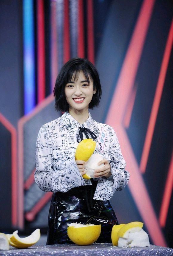 如果沈月是日本人,网友们会怎么评价她的作品