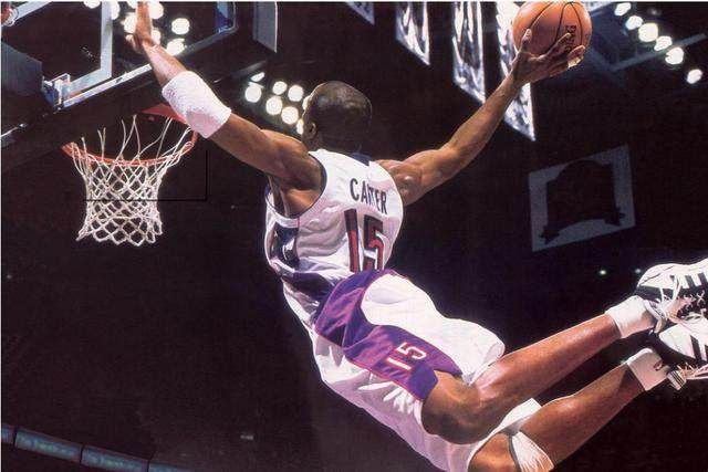 NBA历史前十巨星大排名:詹姆斯仅排第四,第一