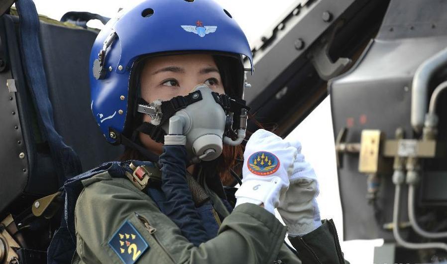 技术兵种相比陆军对于体能的要求要低得多