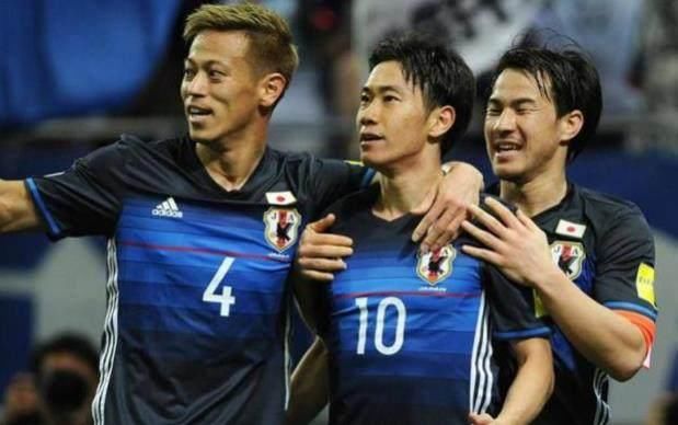 0-6让里皮认清国足,日本26人名单一半旅欧,看