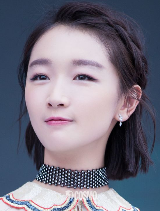 周冬雨说都在妆容里了!