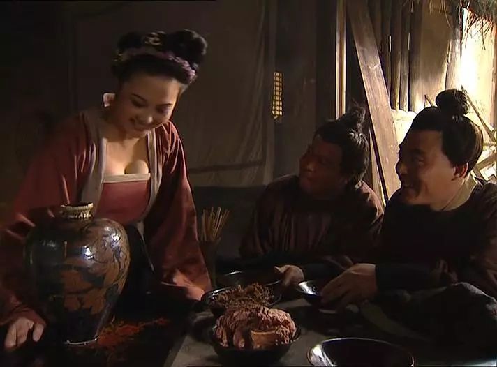 98版《水浒传》浅说潘金莲四次洗澡之用意