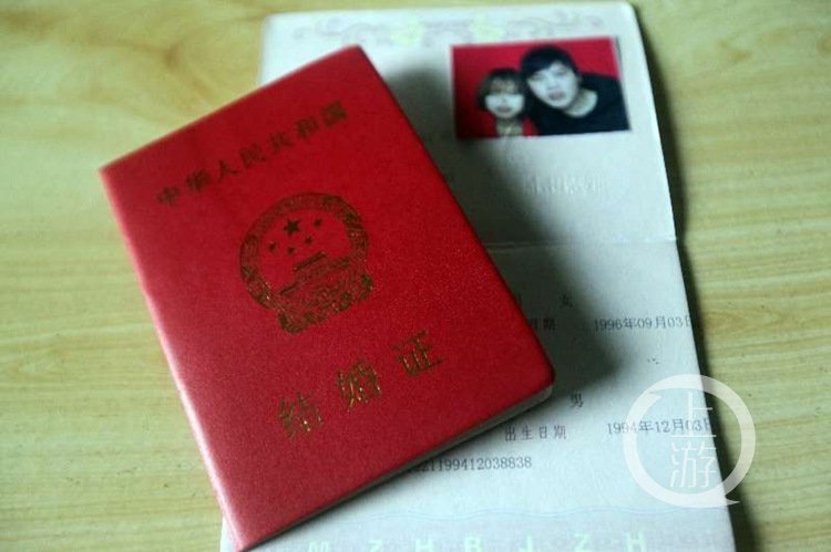 老鼠吃掉了鼻子 吃不掉她的爱情 老鼠吃掉了鼻子 吃不掉她的爱情