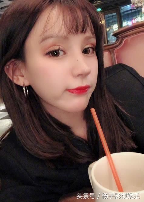 她曾是快手人气一姐,方丈大婚伤心不已,亲口承