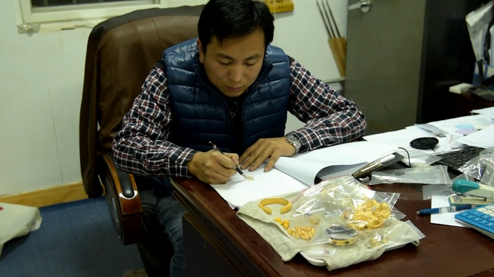 北京大工匠 花丝镶嵌工艺 陈令勇 北京大工匠 花丝镶嵌工艺 陈令勇