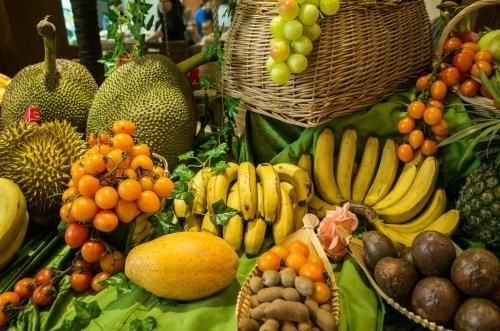 晚上不吃饭,吃点水果可以起到减脂或者保持身