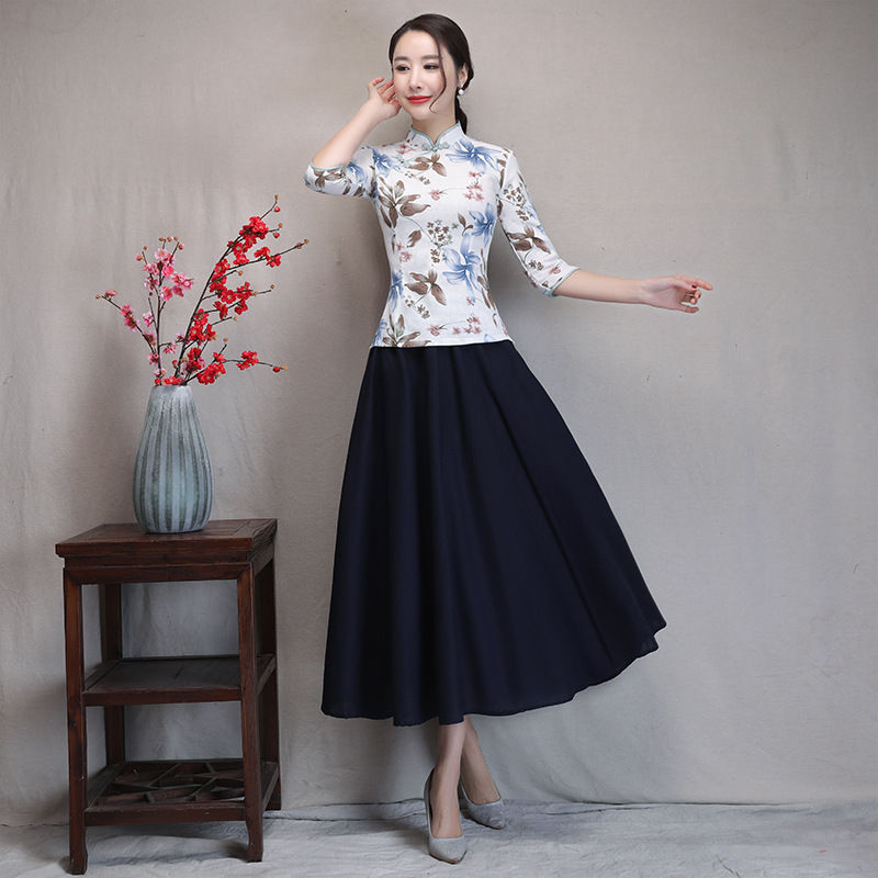胯宽腰细的微胖女人,穿这样的旗袍,端庄美丽又