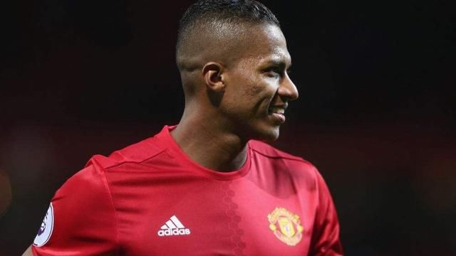 足球界目前最强右后卫top10:巴西飞翼居首,卡瓦