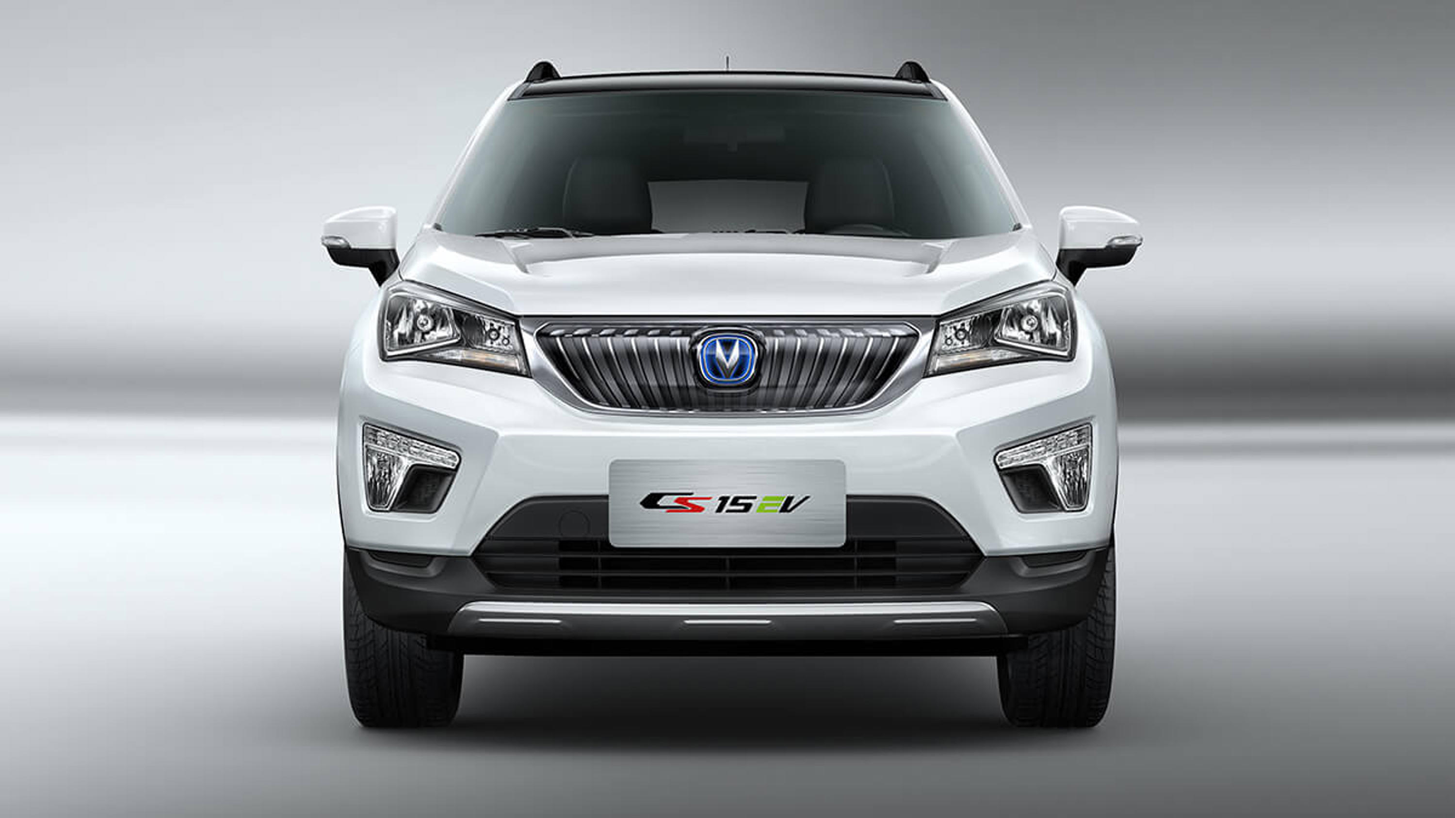 新奔奔EV260、长安CS15EV、新逸动蓝动版,