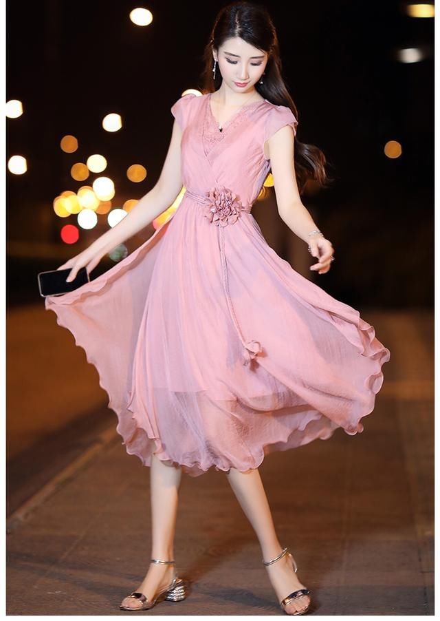 老公赚钱养家,我貌美如花,这几款女装,上身遮肚子舒适又洋气!