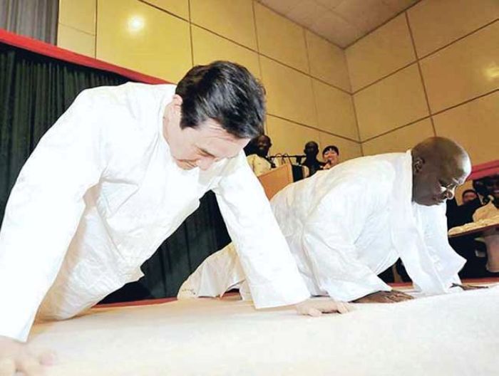 【军迷俱乐部】地球老大冈比亚为何亲华了?