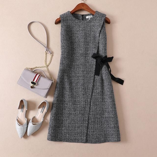 风姿绰约秋冬毛呢背心裙,内搭随意切换,冬天时