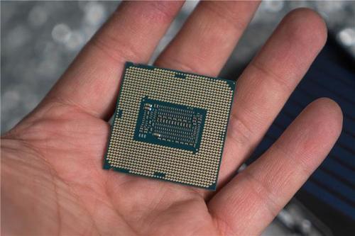 保密期已到 英特尔第九代酷睿i9-9900K全球首