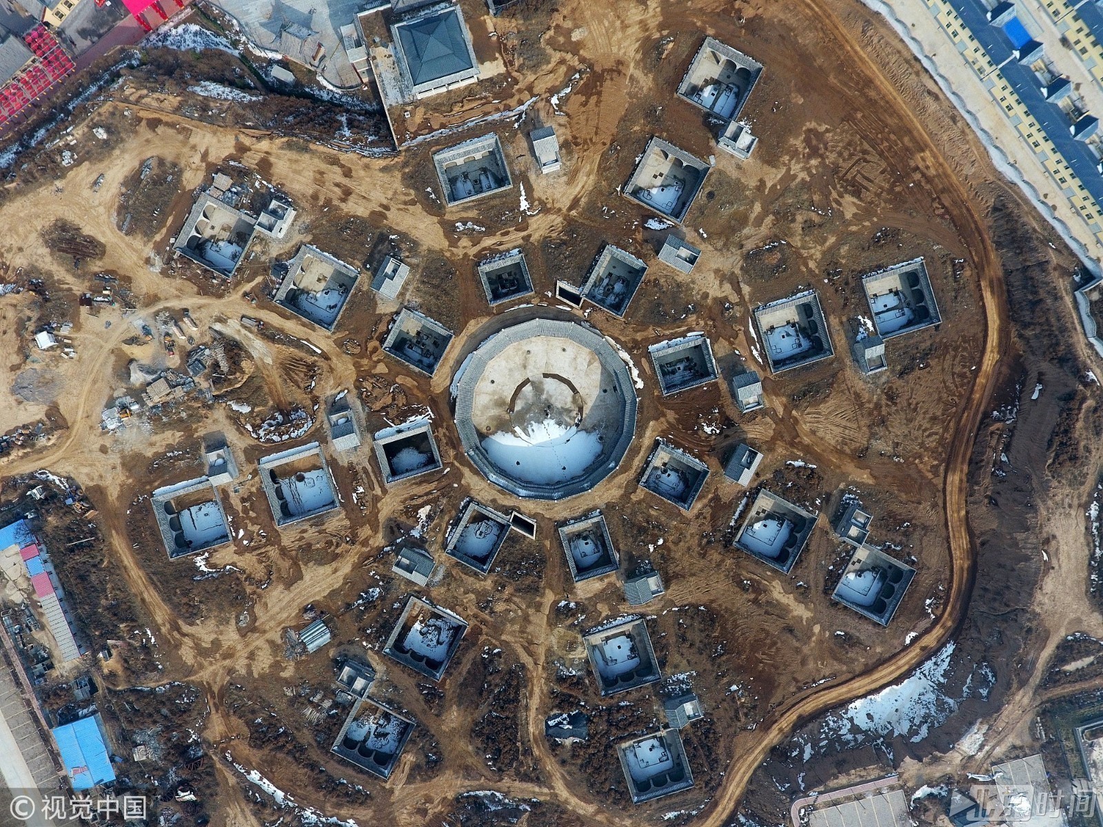 河南三门峡现“八卦”状地坑院建筑群 民居史上的“活化石”