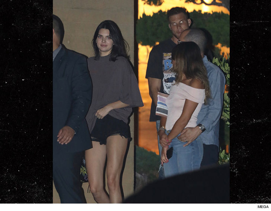 恋情坐实?格里芬与詹娜又"合体" 连续两晚都约会