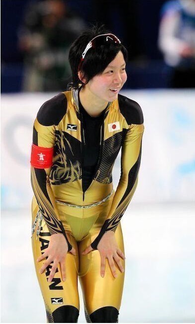 日本贴身运动衣引尴尬 15岁少女误穿丁字裤 日本贴身运动衣引尴尬 15岁少女误穿丁字裤