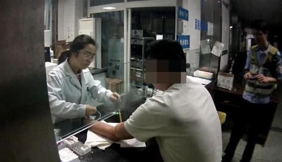 重庆:酒驾撞车欲私了 谈不拢价格又报警