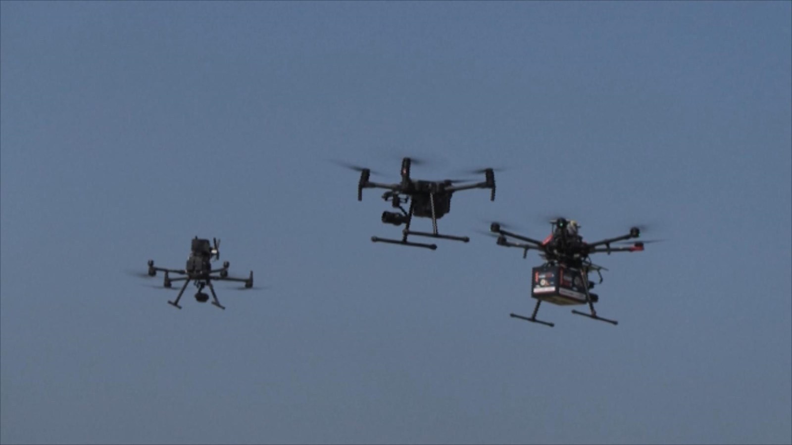 以色列测试多架无人机协同跨城市送货服务