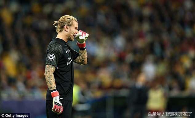 有史以来最愚蠢的进球:利物浦门将卡里乌斯做