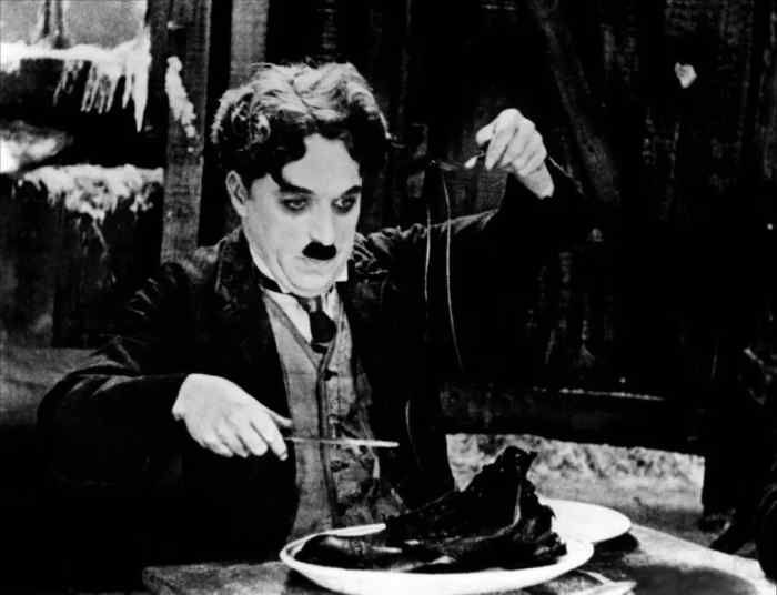 《淘金记》堪称卓别林无声电影时代最完美的杰