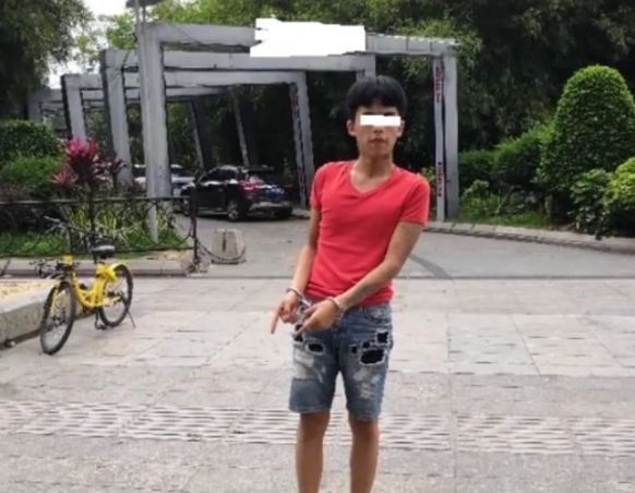 男子肚子里钻进3条15厘米的虫子!就因为爱吃这