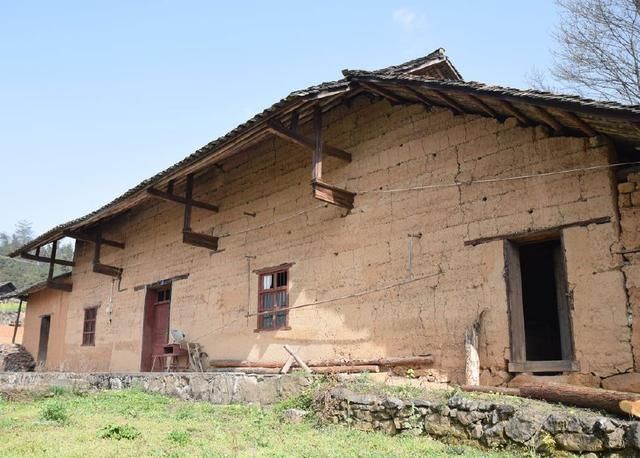 注意:农村旧房屋拆除最高补3300元一平方,但这三类不在其中!