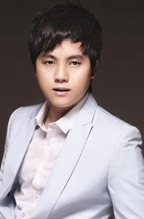 歌手郑源担任广东省青联副主席 献唱《我们正年轻》