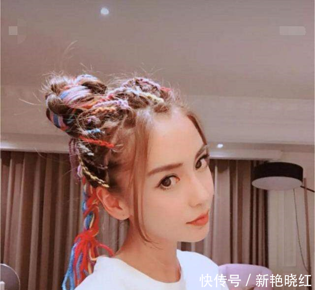 杨颖新发型被赞漂亮热巴的才叫漂亮!关晓彤躺