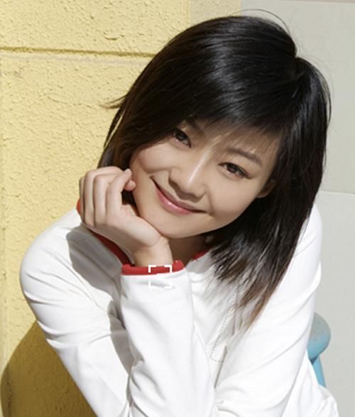 16岁登台演出,19岁一举成名,被渣男骗光积蓄,如