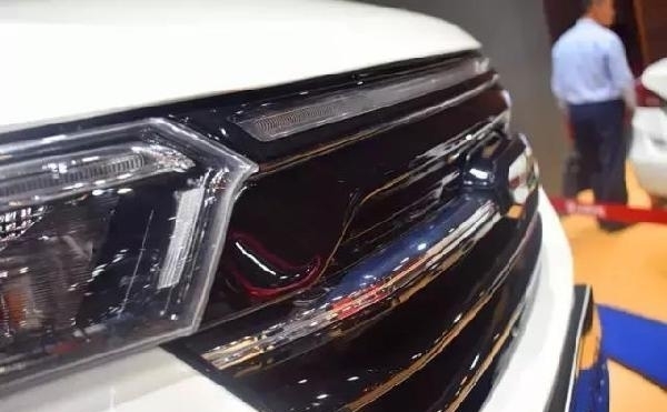 2017新款7座SUV汽车大全 众泰T500报价图片