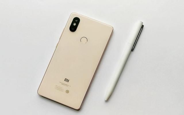 小米和vivo出的一款性价比最高手机,年轻人和学