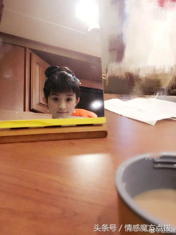 赵丽颖吴亦凡甜蜜合体破不和?不得不说Nili小骨