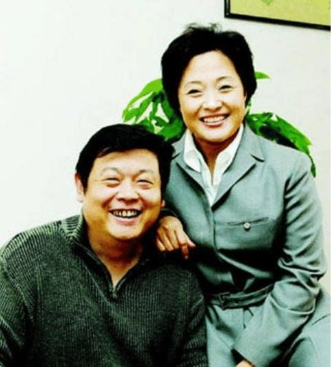 傅彪走后她扛起债务重担,邓婕借钱给她做生意