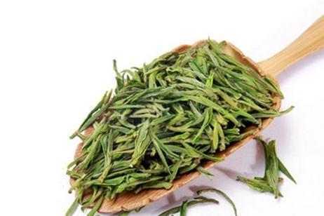 别傻傻吃减肥药! 它是头号刮油水, 睡前喝一杯