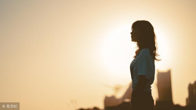 塔罗牌预言:你和未来正缘会在什么样的场合遇