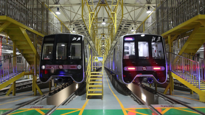 周一起工作日早高峰 北京地铁14号线东段加开2列列车 周一起工作日早高峰 北京地铁14号线东段加开2列列车