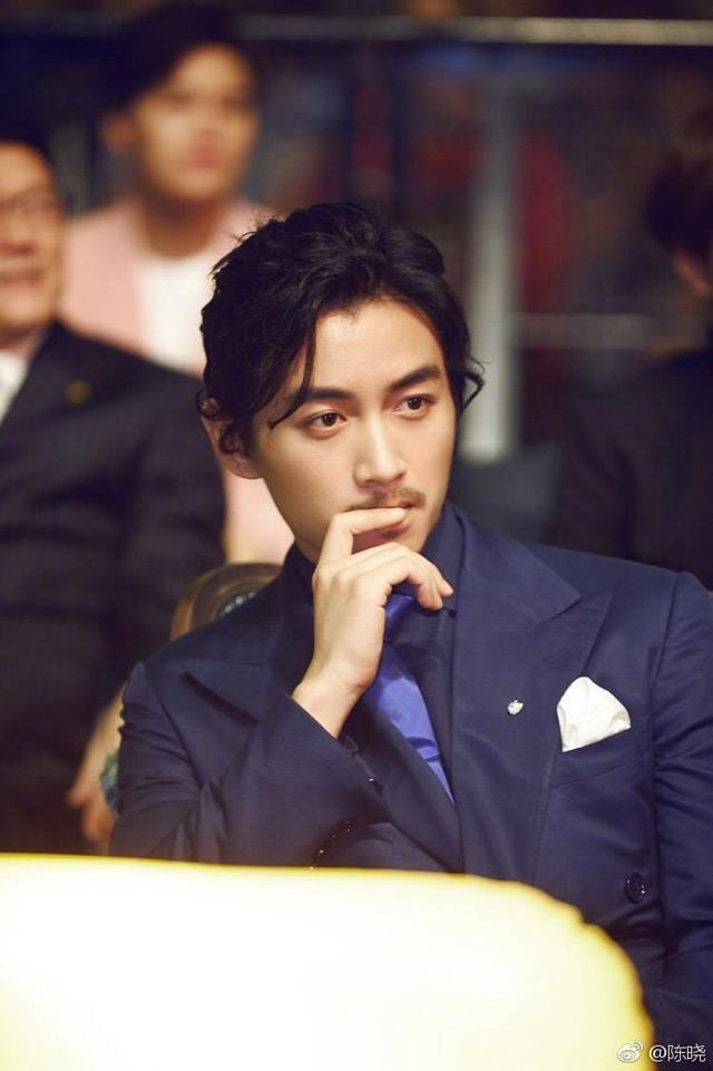 被陈晓的脑洞折服!初中同学录简直神经病,看到