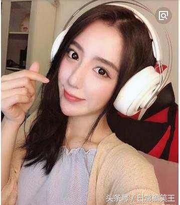 斗鱼呆妹儿晒出自己的新电脑,网友:价格是159