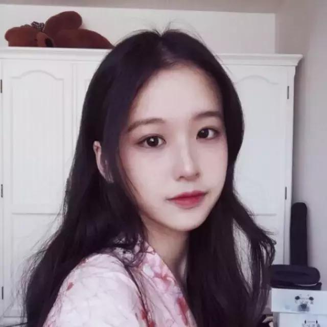 女生头像,我一个人自己放纵自己管