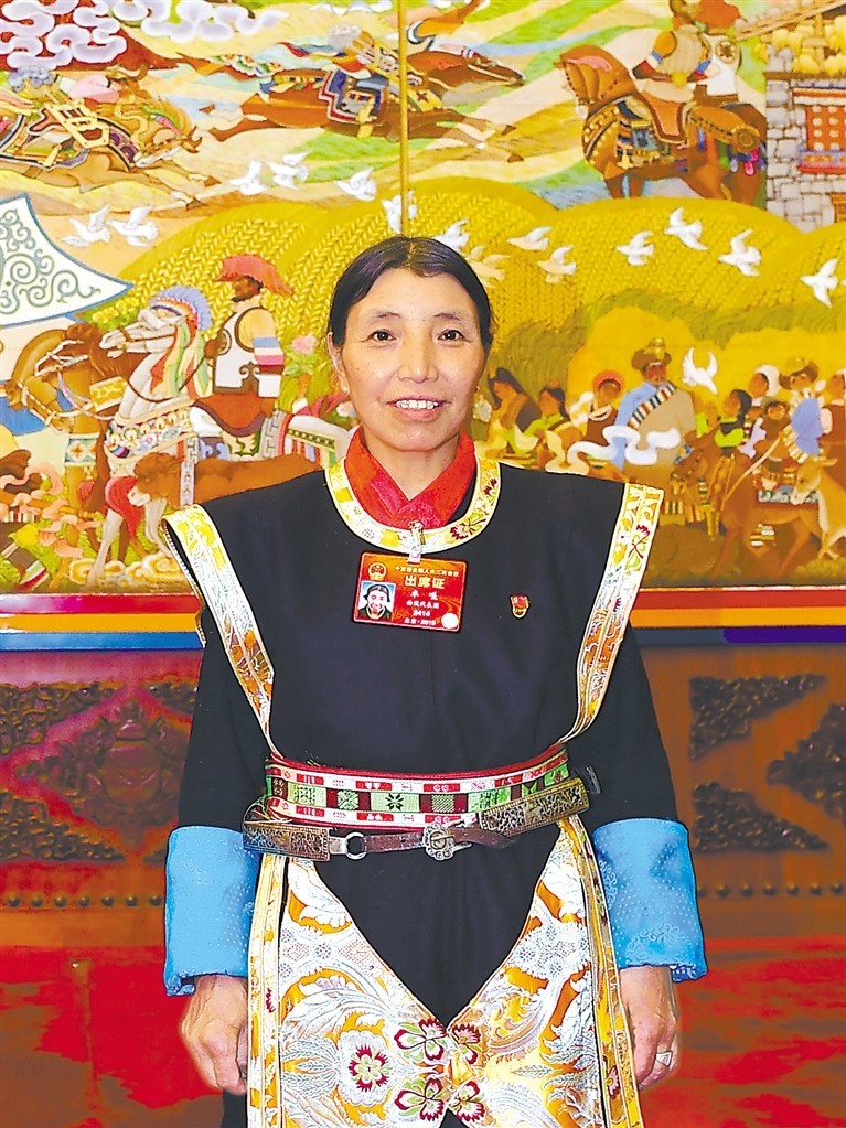 图为我区全国人大代表卓嘎.记者 旦增西旦 摄