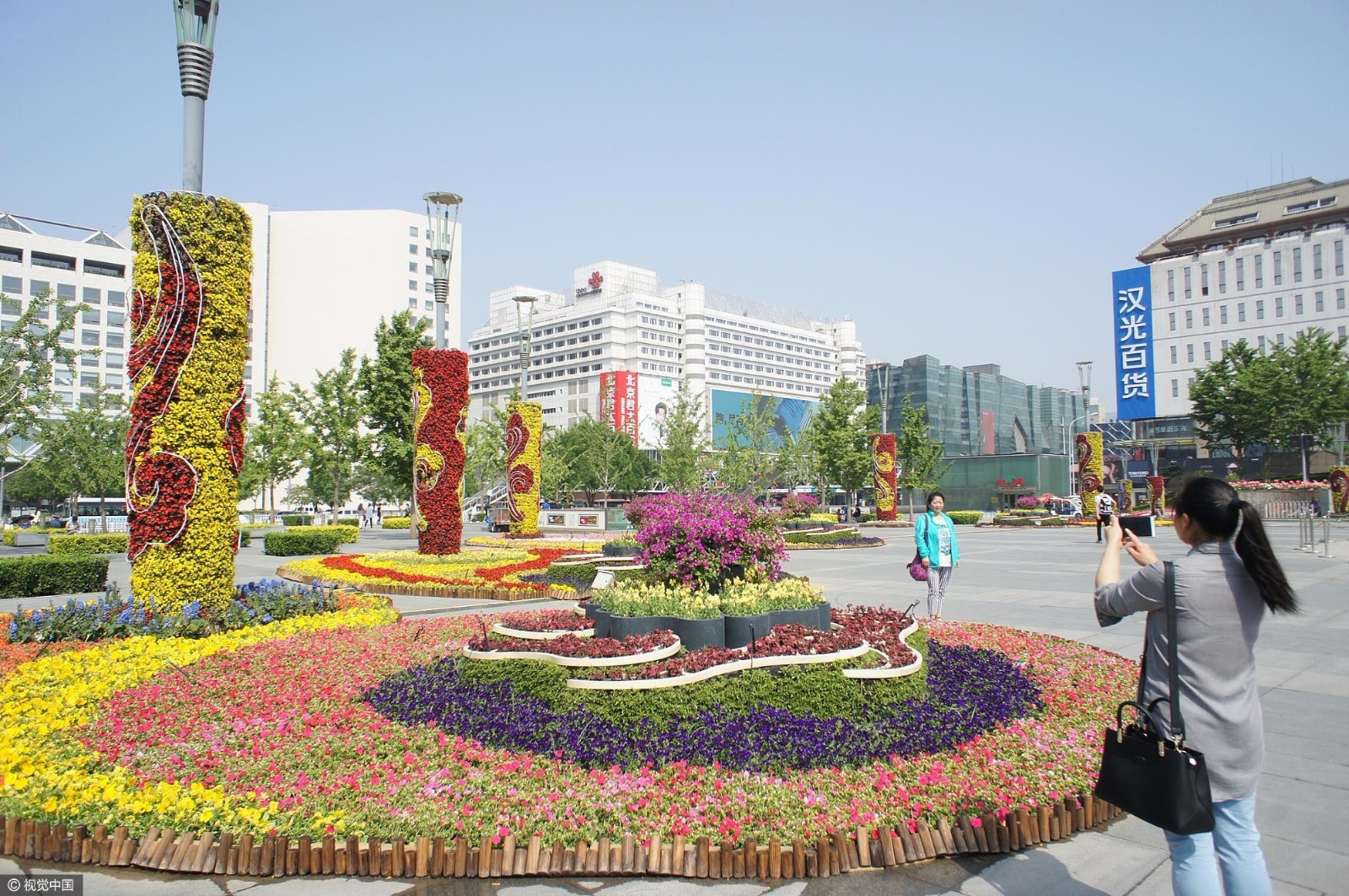 立体花坛喜迎“一带一路” 妆点北京 “盛世美颜” 立体花坛喜迎“一带一路” 妆点北京 “盛世美颜”