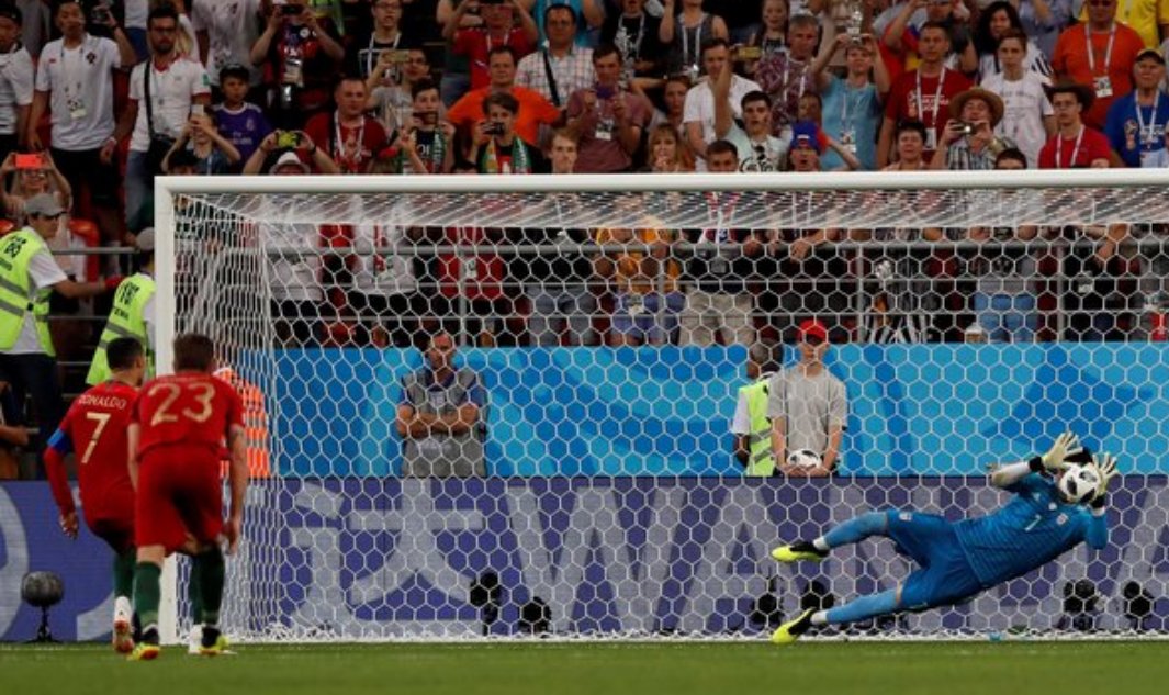 世界杯葡萄牙1:1伊朗,C罗点球被扑出,葡萄牙最