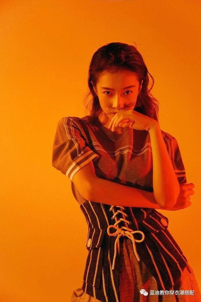 张雪迎,李宇春,杨幂一袭白色吊带裙风情万种,大