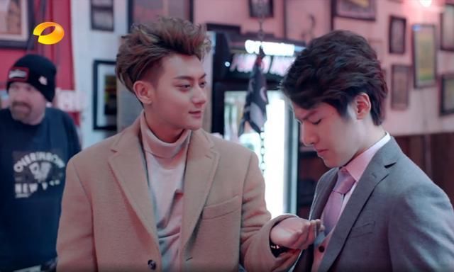 《谈判官》杨幂双下巴明显!黄子韬头发10厘米