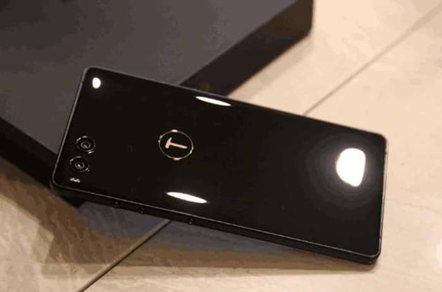 罗永浩的坚果R1真的很强吗?小米mix2s表示不